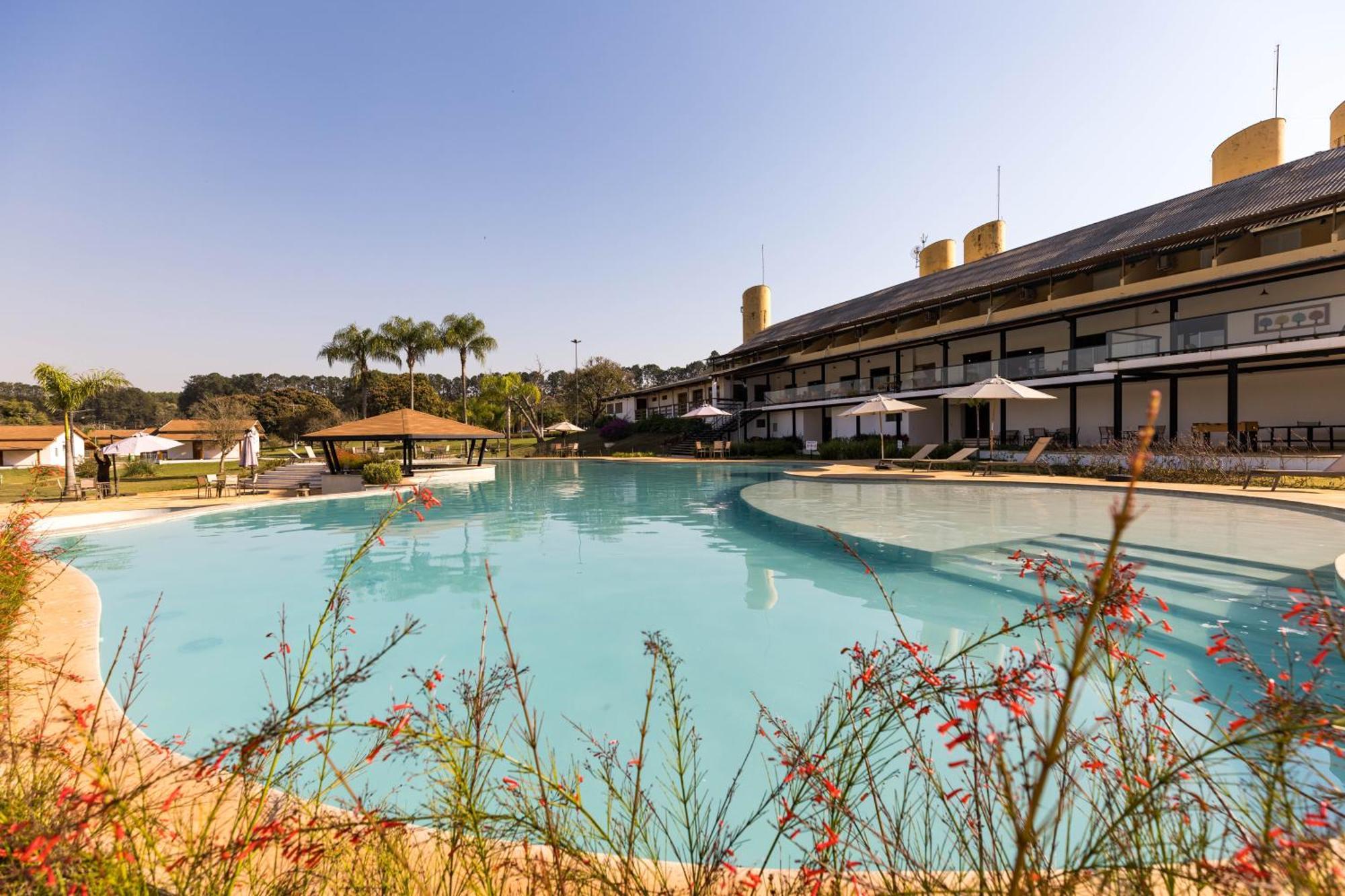 Vale Das Aguas Fazenda Resort Aguas de Santa Barbara Exterior photo